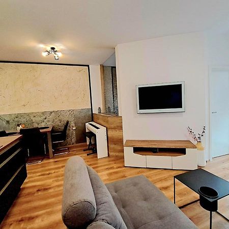 Stunning New Apartment With Free Parking Near City Centre Lublana Zewnętrze zdjęcie